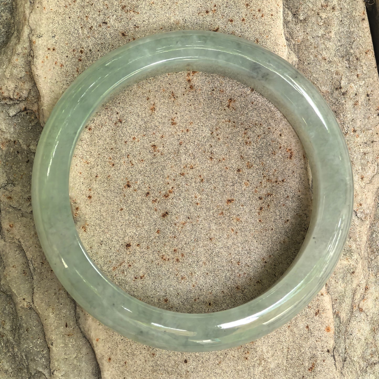 Natural Grade-A Jadeite Glutinous Icy Mint Green D-Shape Bangle · Burmese Jade 54mm