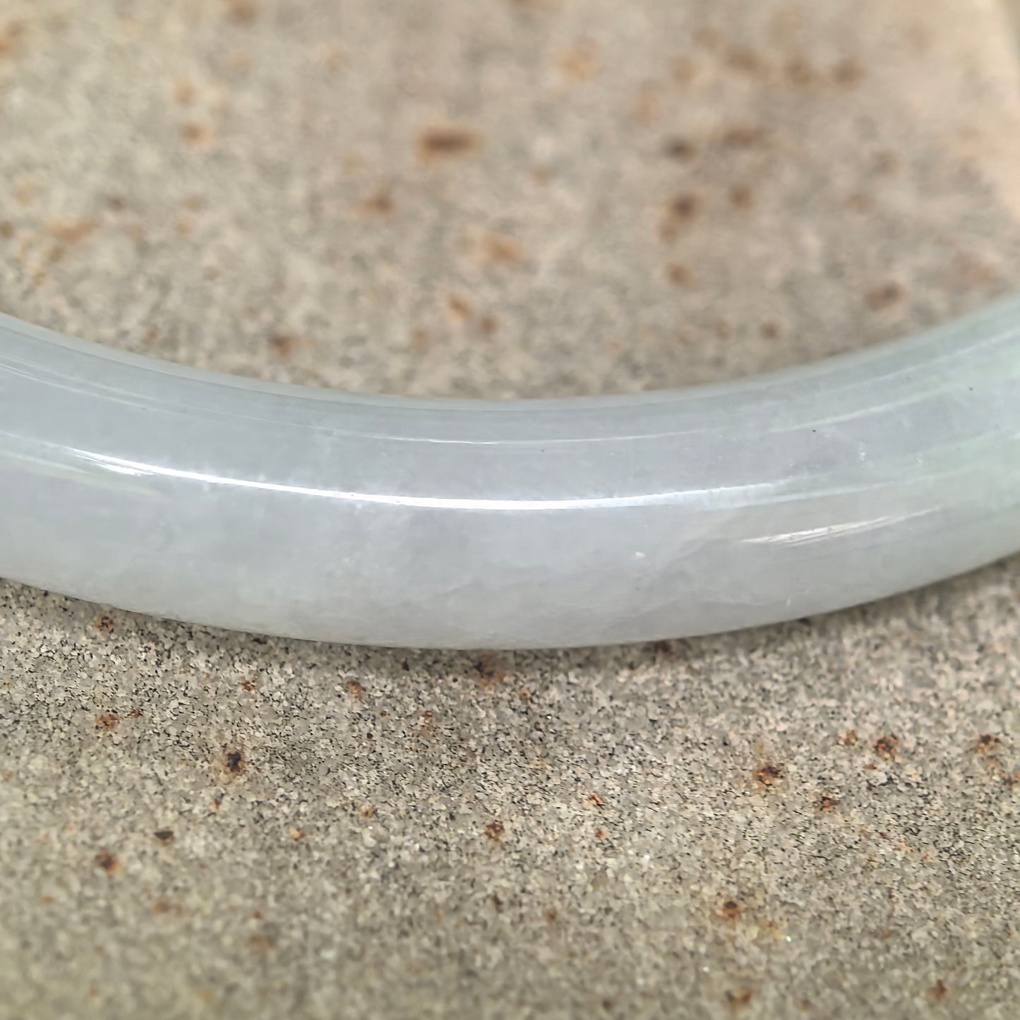 Natural Grade-A Jadeite Pale Green Tone Slim Round Bangle · Burmese Jade 56mm