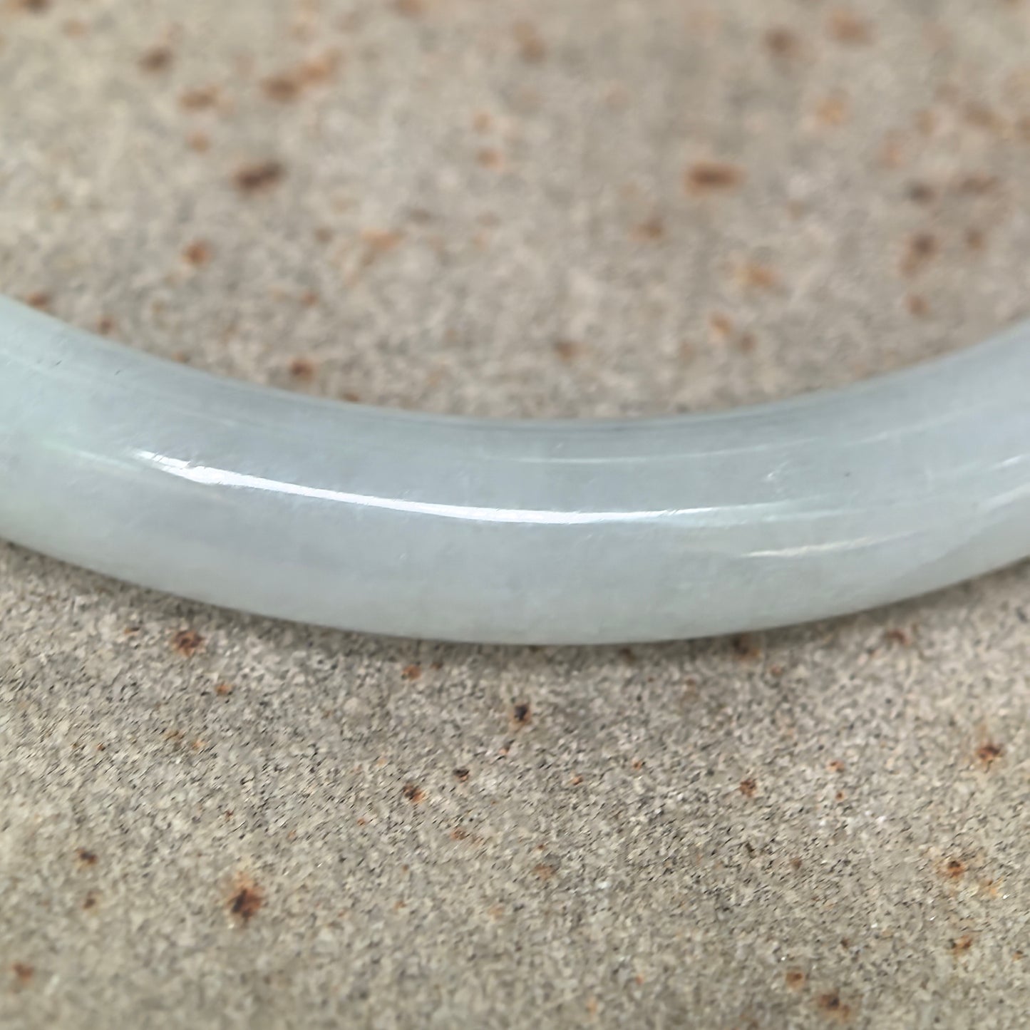 Natural Grade-A Jadeite Pale Green Tone Slim Round Bangle · Burmese Jade 56mm