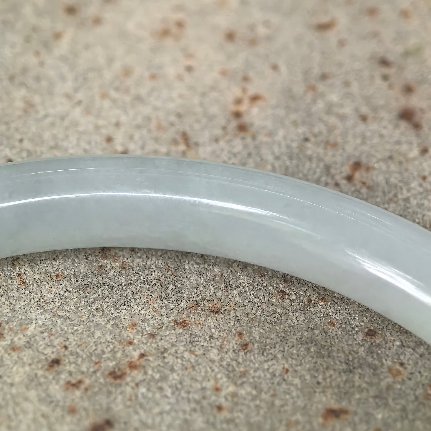Natural Grade-A Jadeite Pale Green Tone Slim Round Bangle · Burmese Jade 56mm