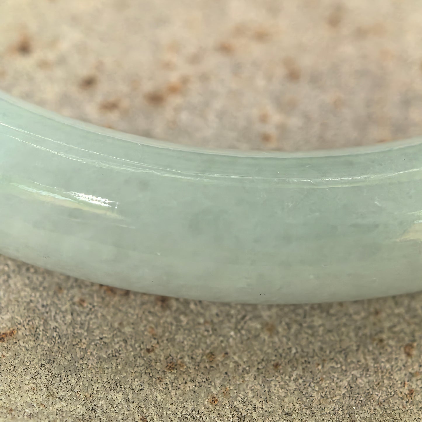 Natural Grade-A Glutinous Pale Green Round Jadeite Bangle · Burmese Jade 56mm