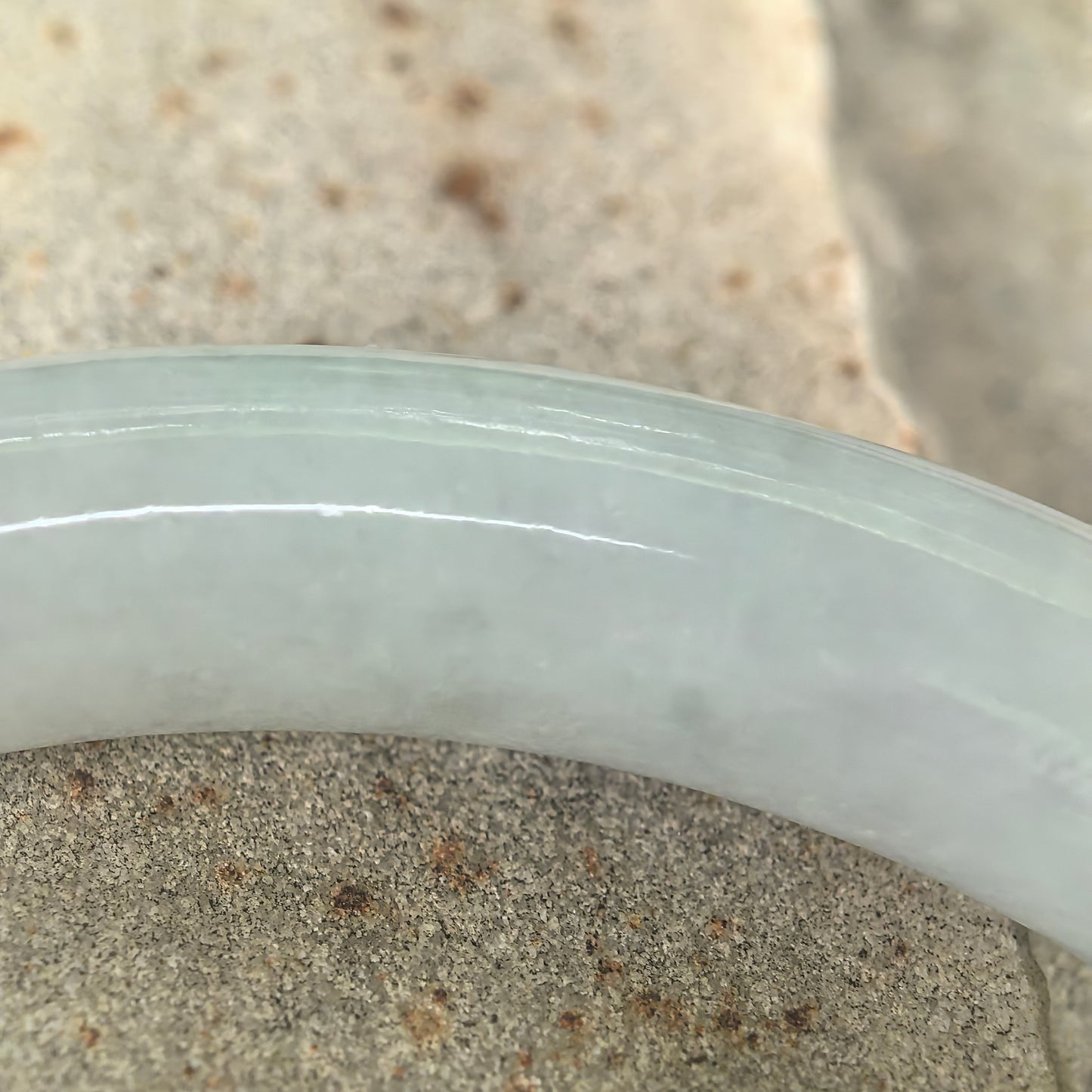 Natural Grade-A Glutinous Pale Green Round Jadeite Bangle · Burmese Jade 56mm