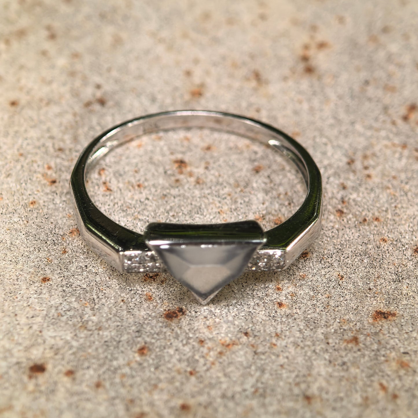 Natural Grade-A Glassy Jadeite Geometric Ring in 18K Gold · Burmese Jade