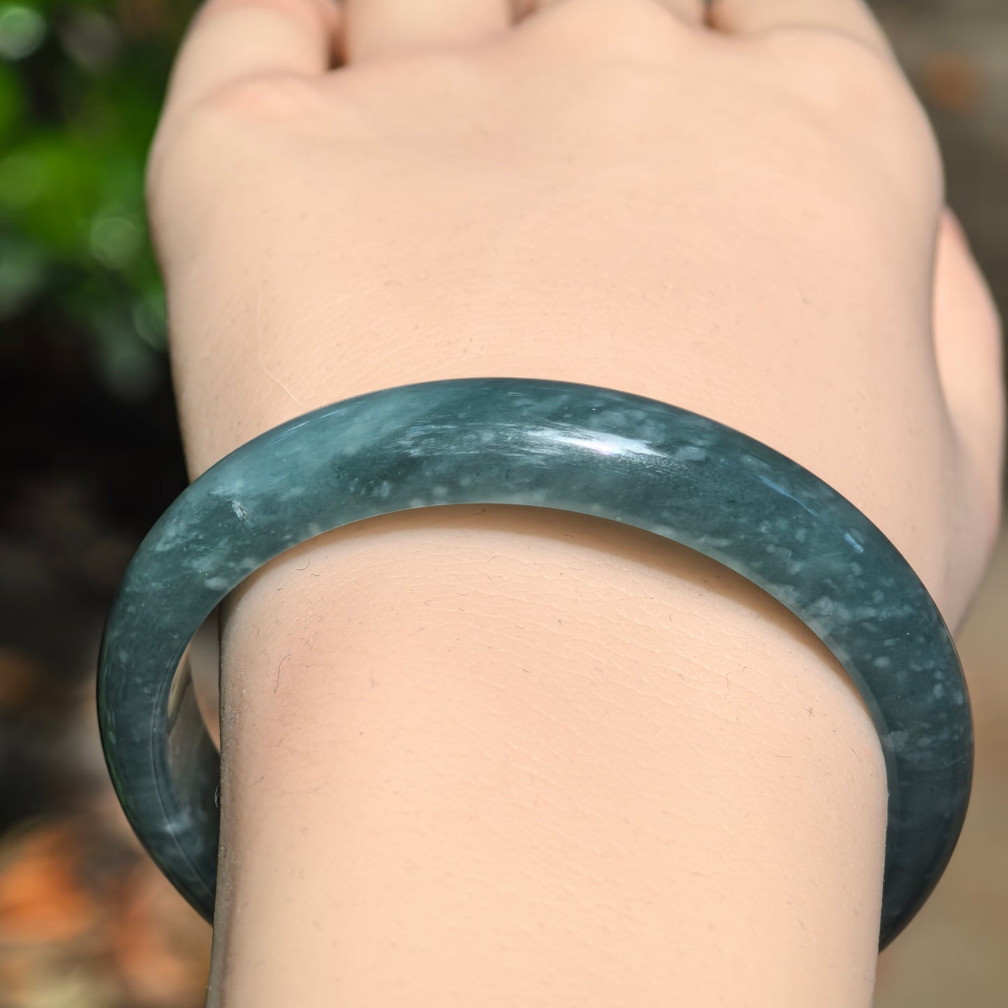 Natural Grade-A Jadeite Glutinous Teal Blue D-Shape Bangle · Guatemalan Jade 53mm
