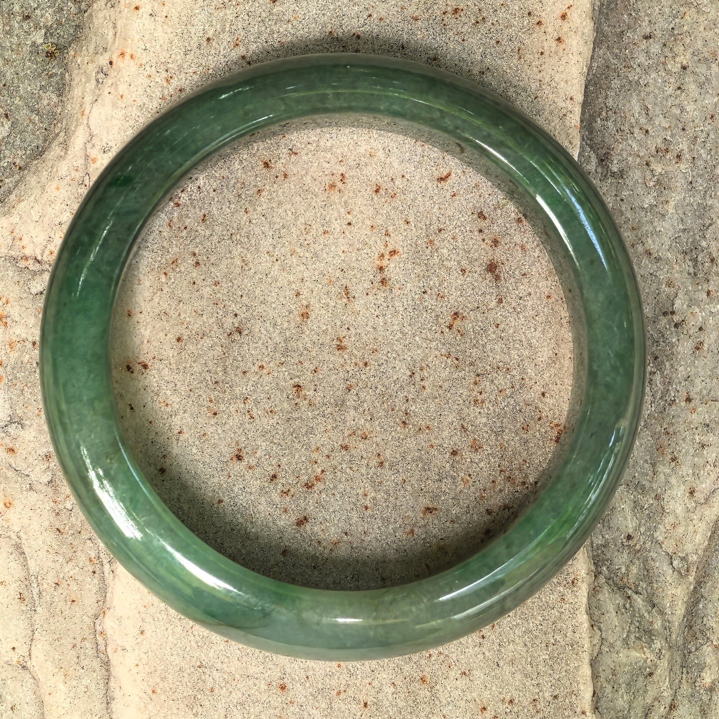 Natural Grade-A Jadeite Glutinous Oil Green D-Shape Bangle · Burmese Jade 53mm