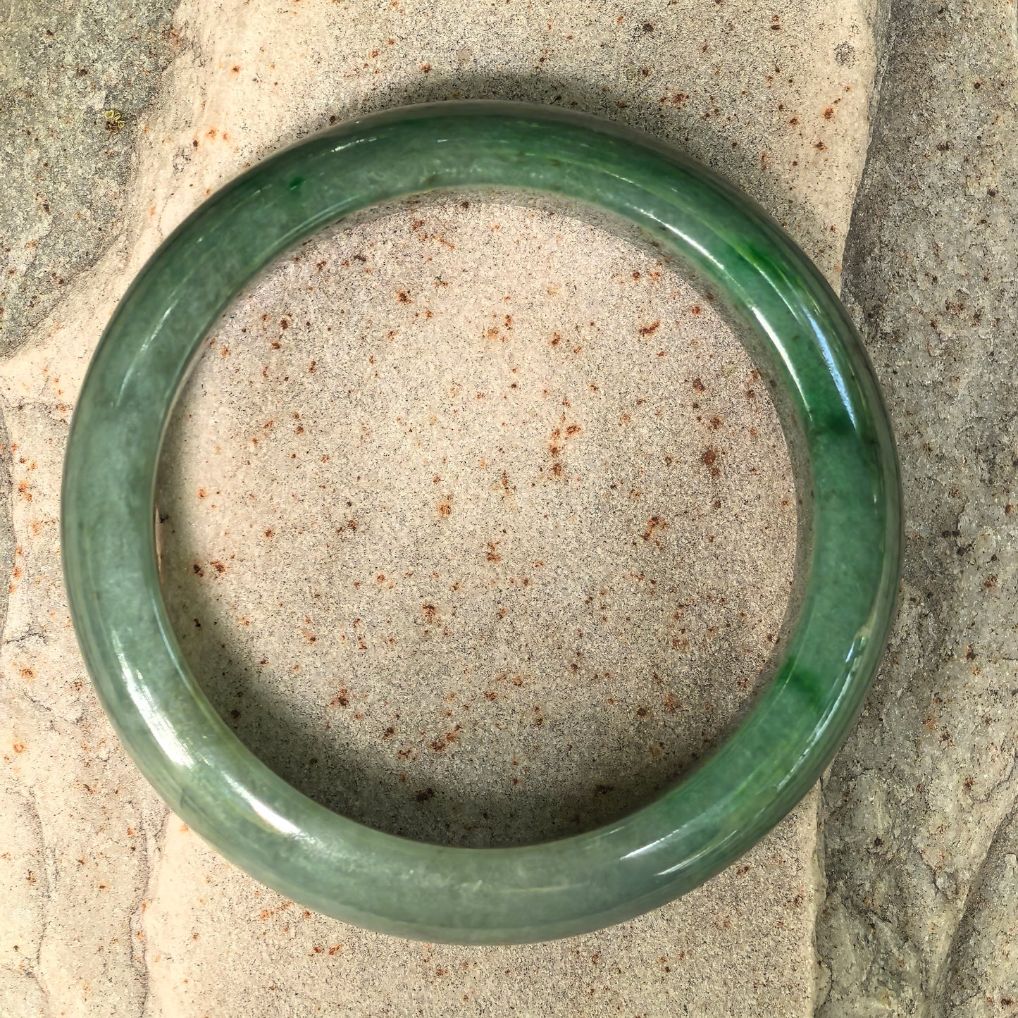 Natural Grade-A Jadeite Glutinous Oil Green D-Shape Bangle · Burmese Jade 53mm