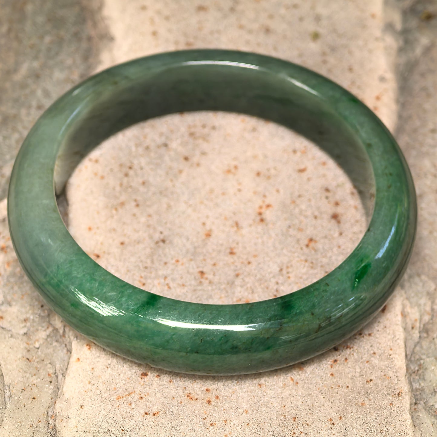 Natural Grade-A Jadeite Glutinous Oil Green D-Shape Bangle · Burmese Jade 53mm