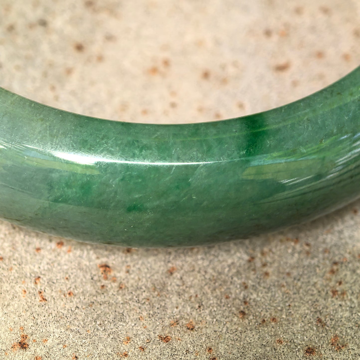 Natural Grade-A Jadeite Glutinous Oil Green D-Shape Bangle · Burmese Jade 53mm
