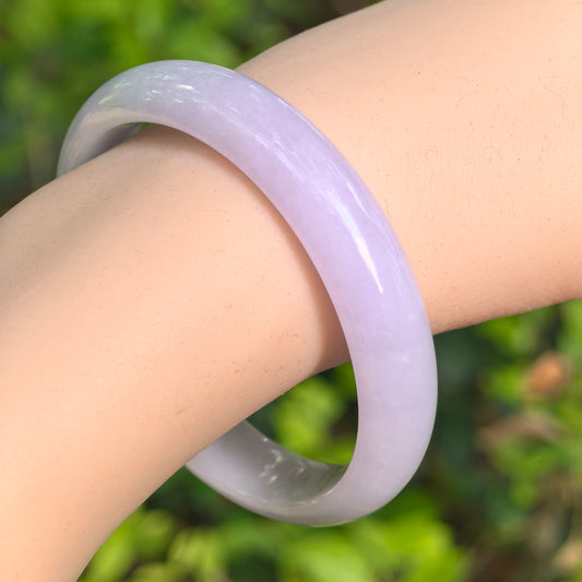 Natural Grade-A Jadeite Glutinous Pale Lavender & Green D-Shape Bangle · Burmese Jade 56mm