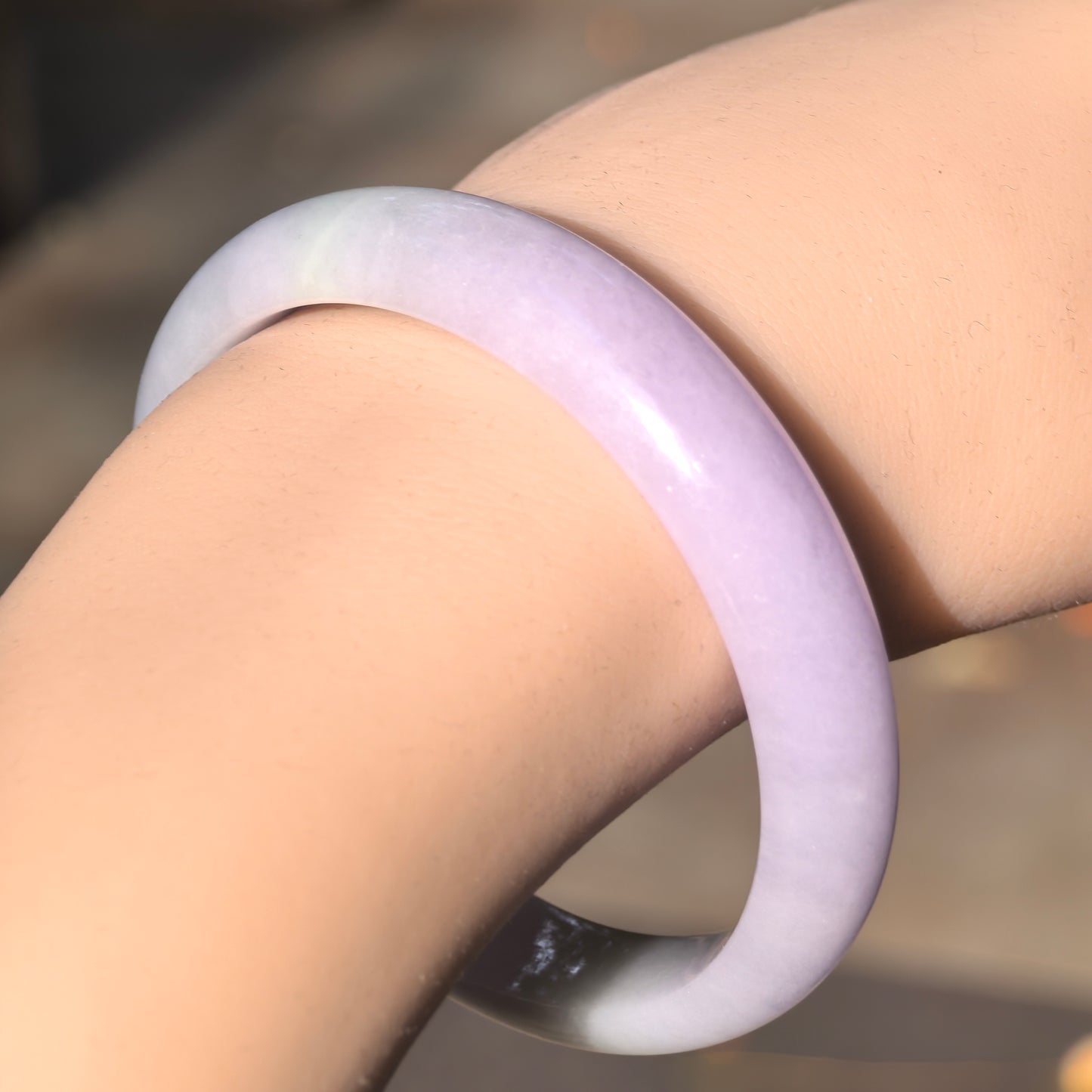 Natural Grade-A Jadeite Glutinous Pale Lavender & Green D-Shape Bangle · Burmese Jade 56mm