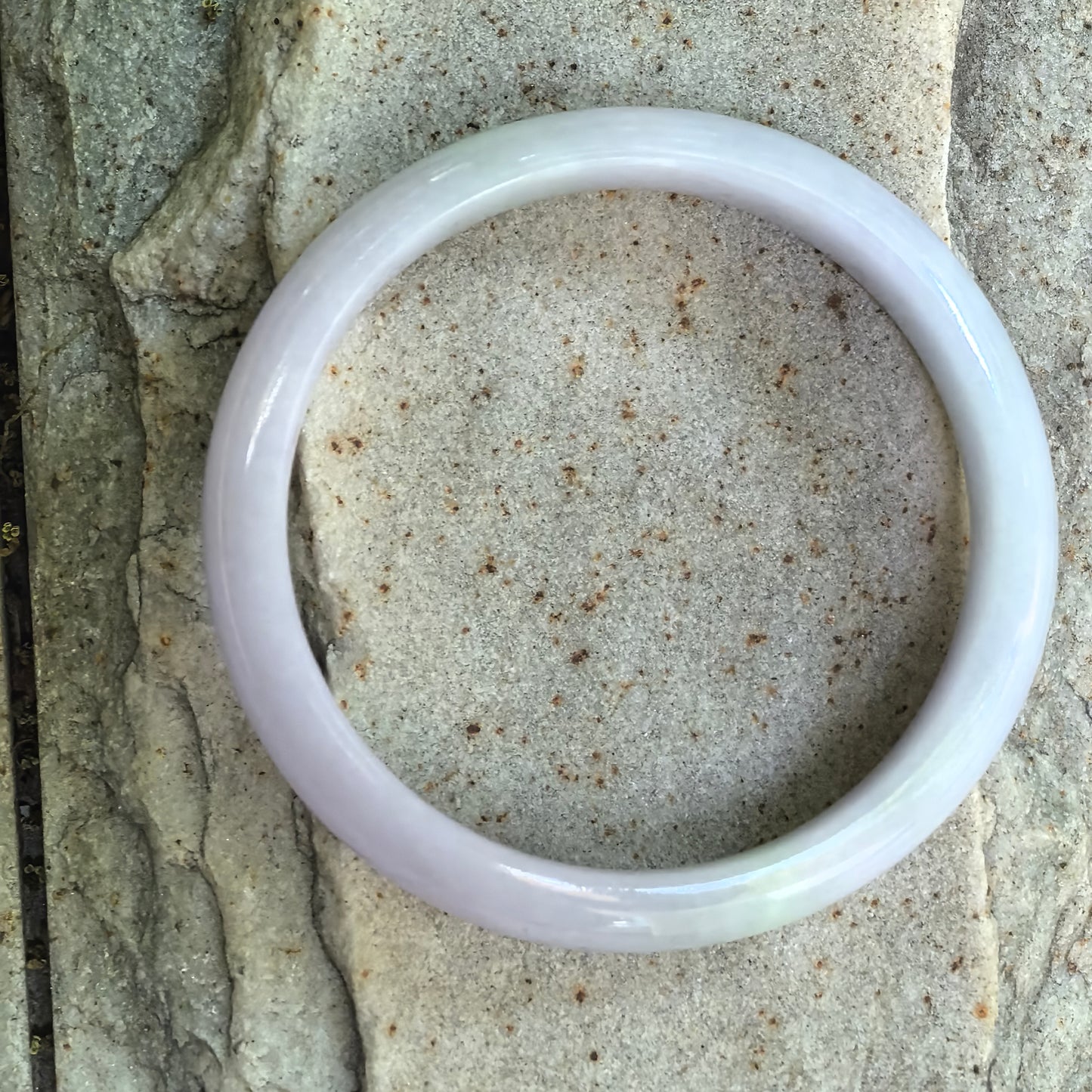 Natural Grade-A Jadeite Glutinous Pale Lavender & Green D-Shape Bangle · Burmese Jade 56mm