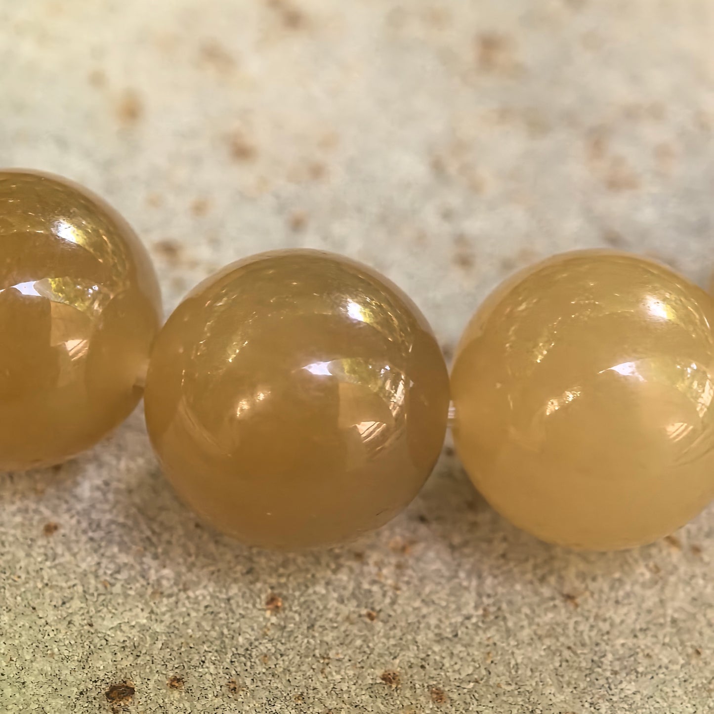 Natural Nephrite Xinjiang Qiemo Sugar Bead Bracelet · Hetian Jade 12mm