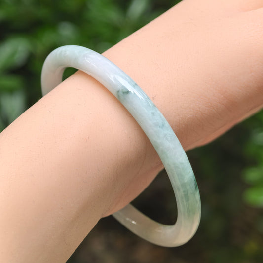 Natural Grade-A Jadeite Glutinous Light Green Floral Round Bangle · Burmese Jade 58mm