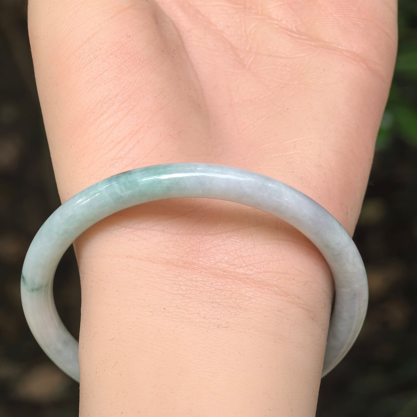 Natural Grade-A Jadeite Glutinous Light Green Floral Round Bangle · Burmese Jade 58mm