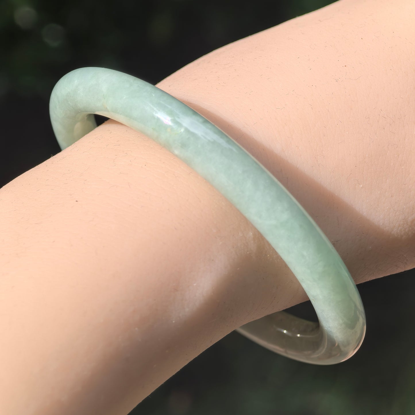 Natural Grade-A Jadeite Glutinous Light Green Round Bangle · Burmese Jade 55mm