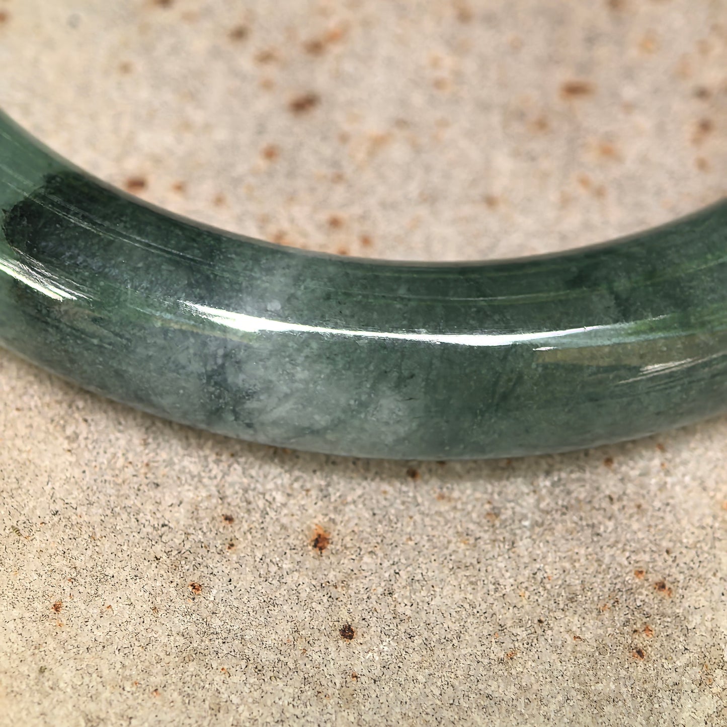Natural Grade-A Jadeite Glutinous Icy Oil Green D-Shape Bangle · Burmese Jade 54mm