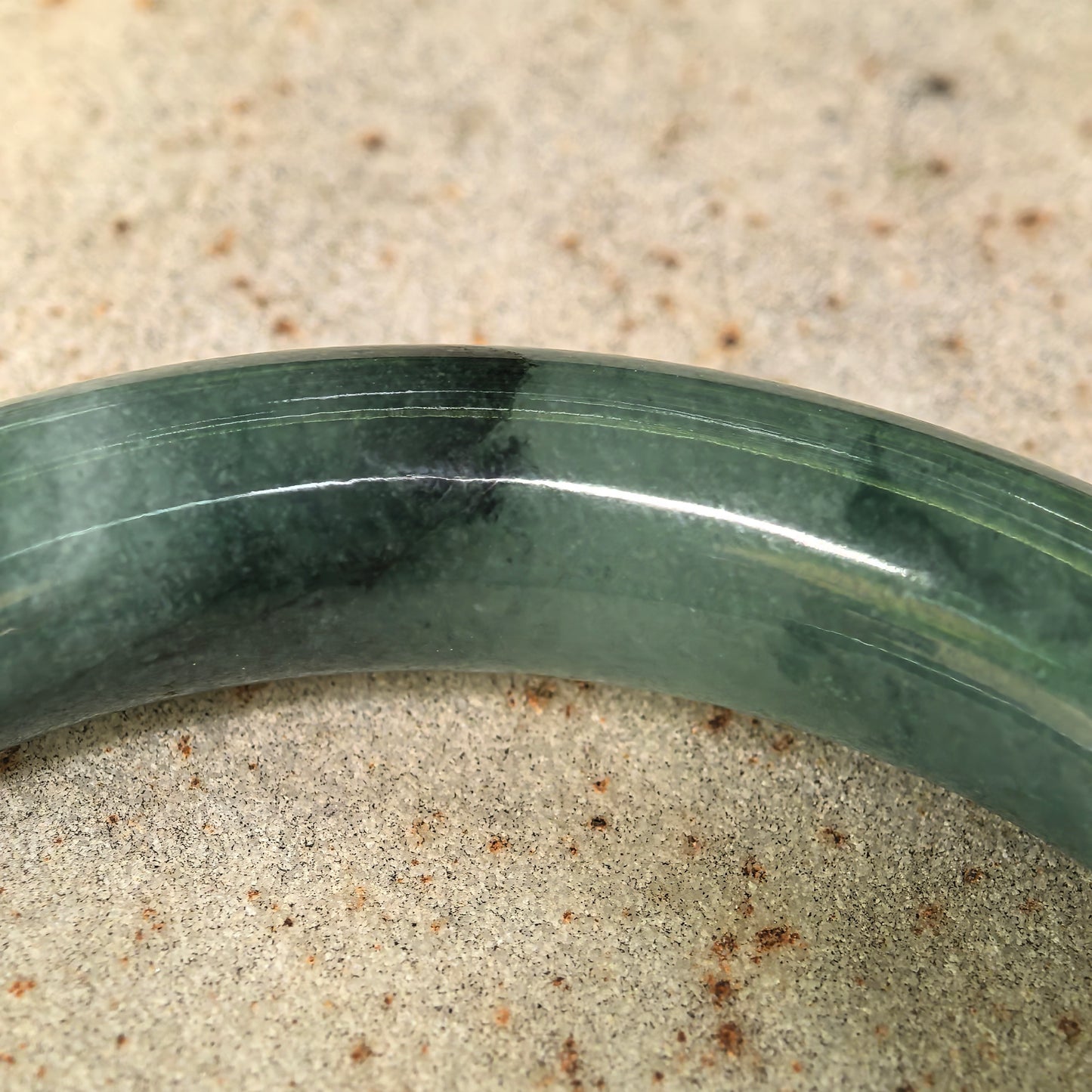Natural Grade-A Jadeite Glutinous Icy Oil Green D-Shape Bangle · Burmese Jade 54mm