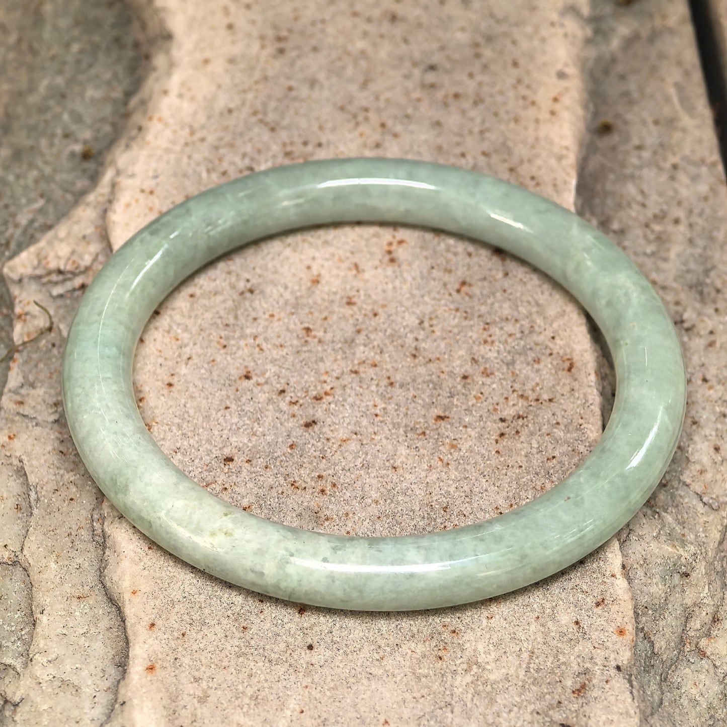 Natural Grade-A Jadeite Glutinous Light Green Round Bangle · Burmese Jade 55mm
