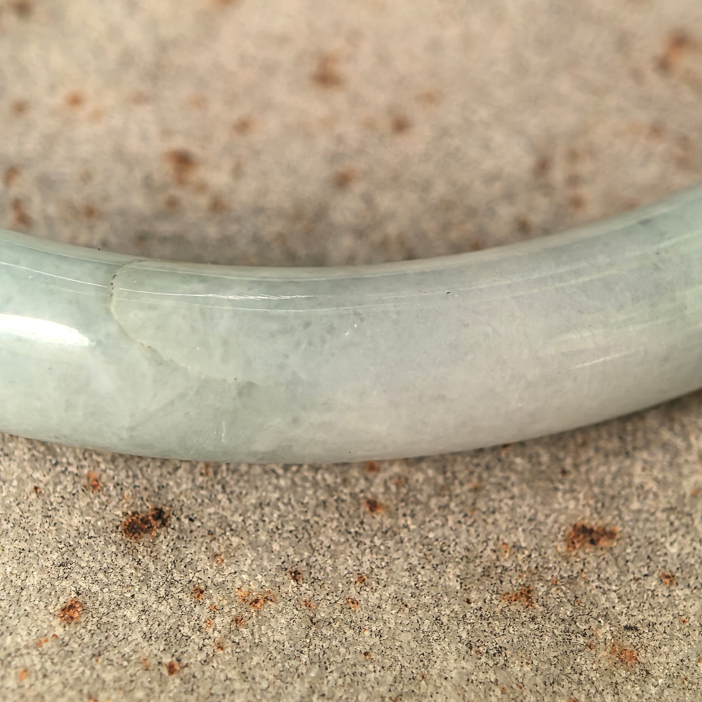 Natural Grade-A Jadeite Glutinous Light Green Floral Round Bangle · Burmese Jade 58mm