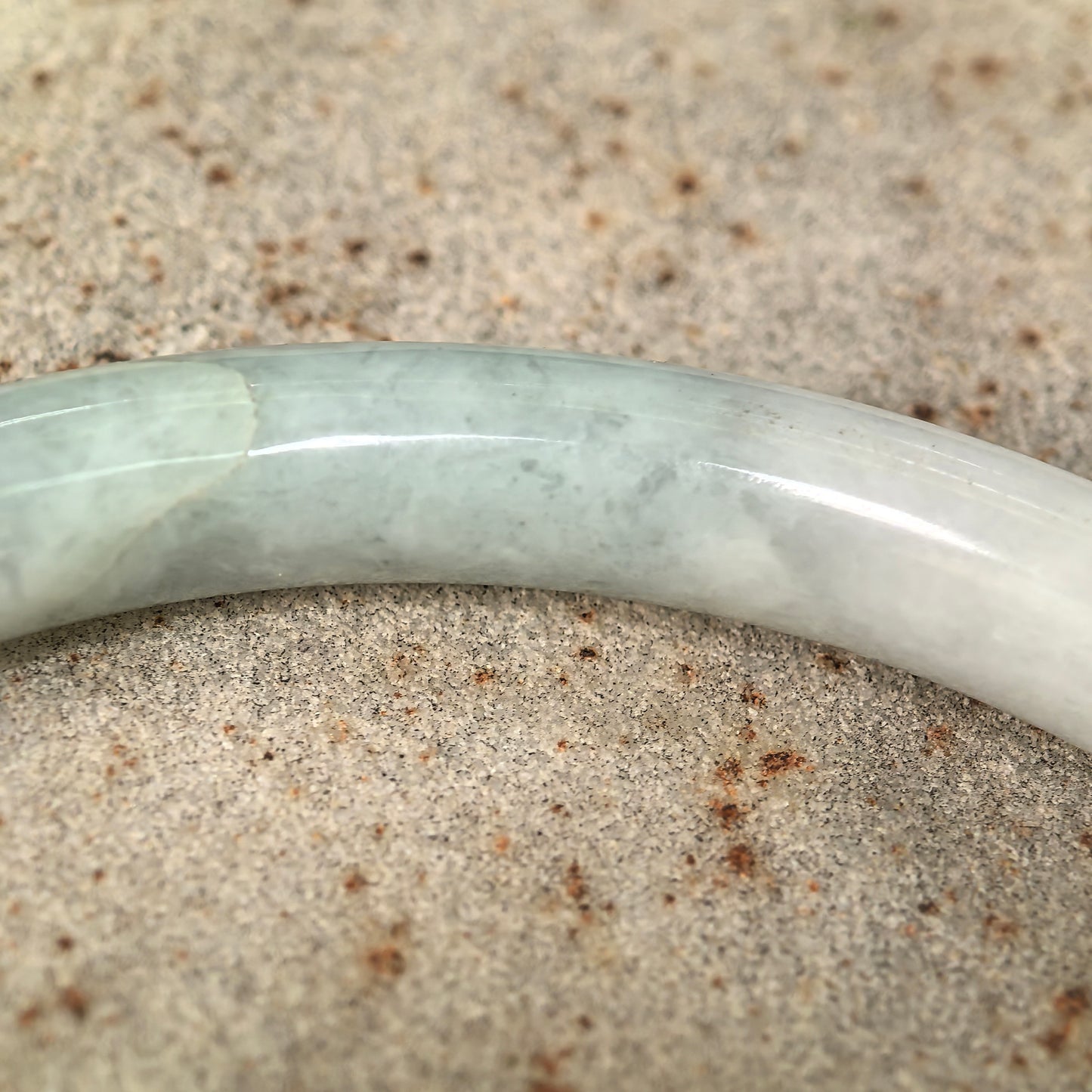 Natural Grade-A Jadeite Glutinous Light Green Floral Round Bangle · Burmese Jade 58mm