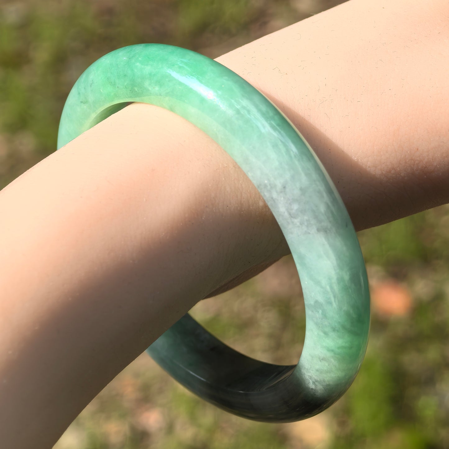 Natural Grade-A Jadeite Glutinous Green Black D-Shape Bangle · Burmese Jade 58mm