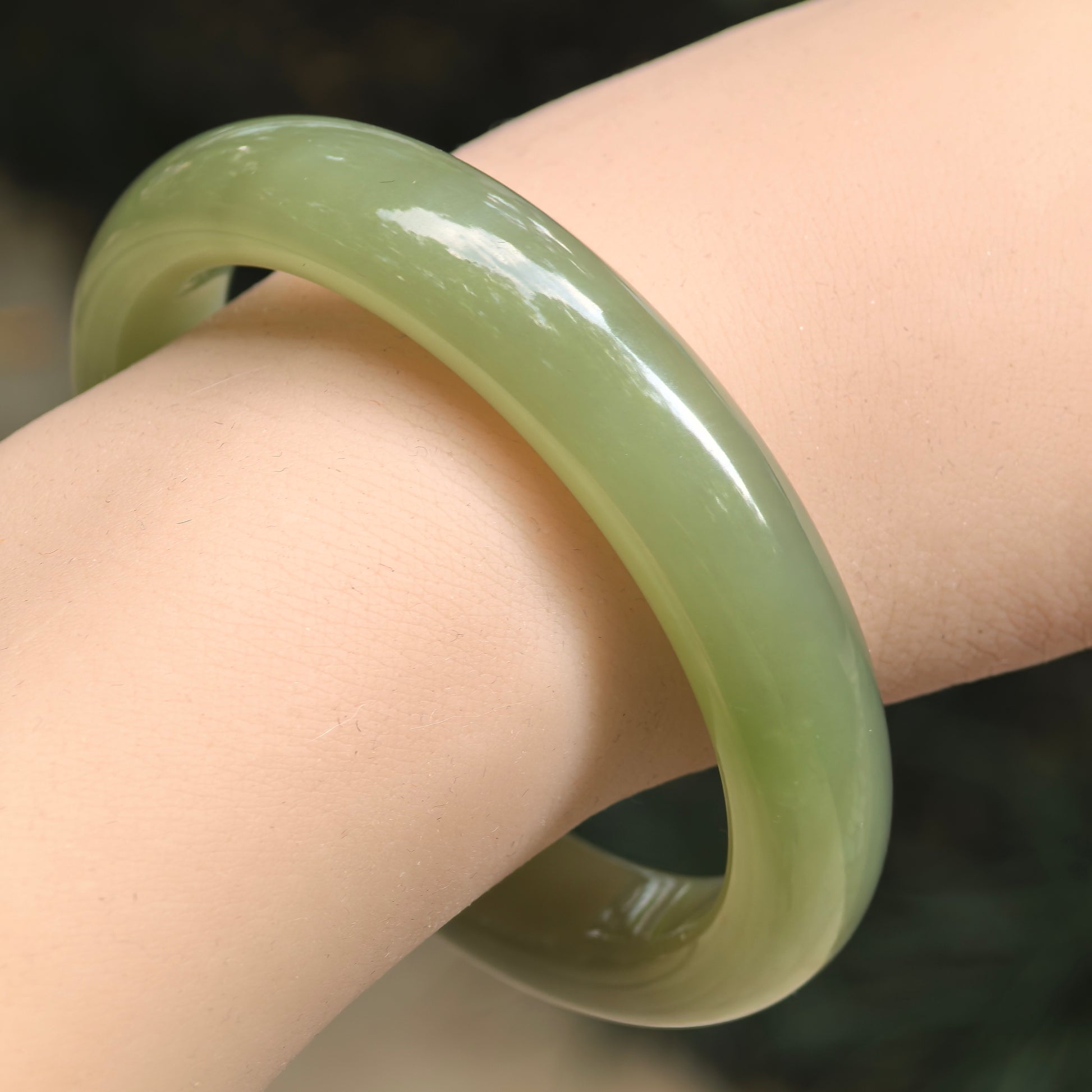 Natural Hetian jade olive green D-shape bangle
