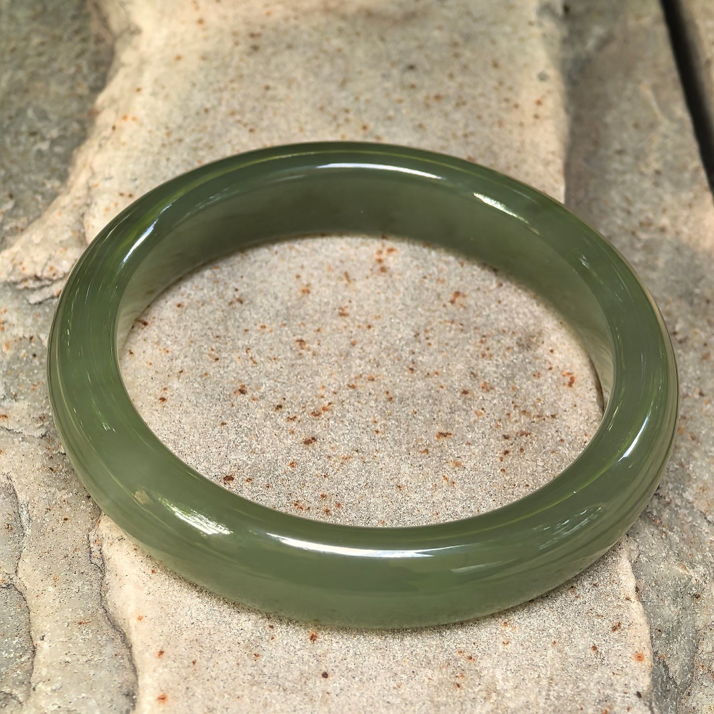 Natural Nephrite Olive Green D-Shape Bangle · Hetian Jade 54mm