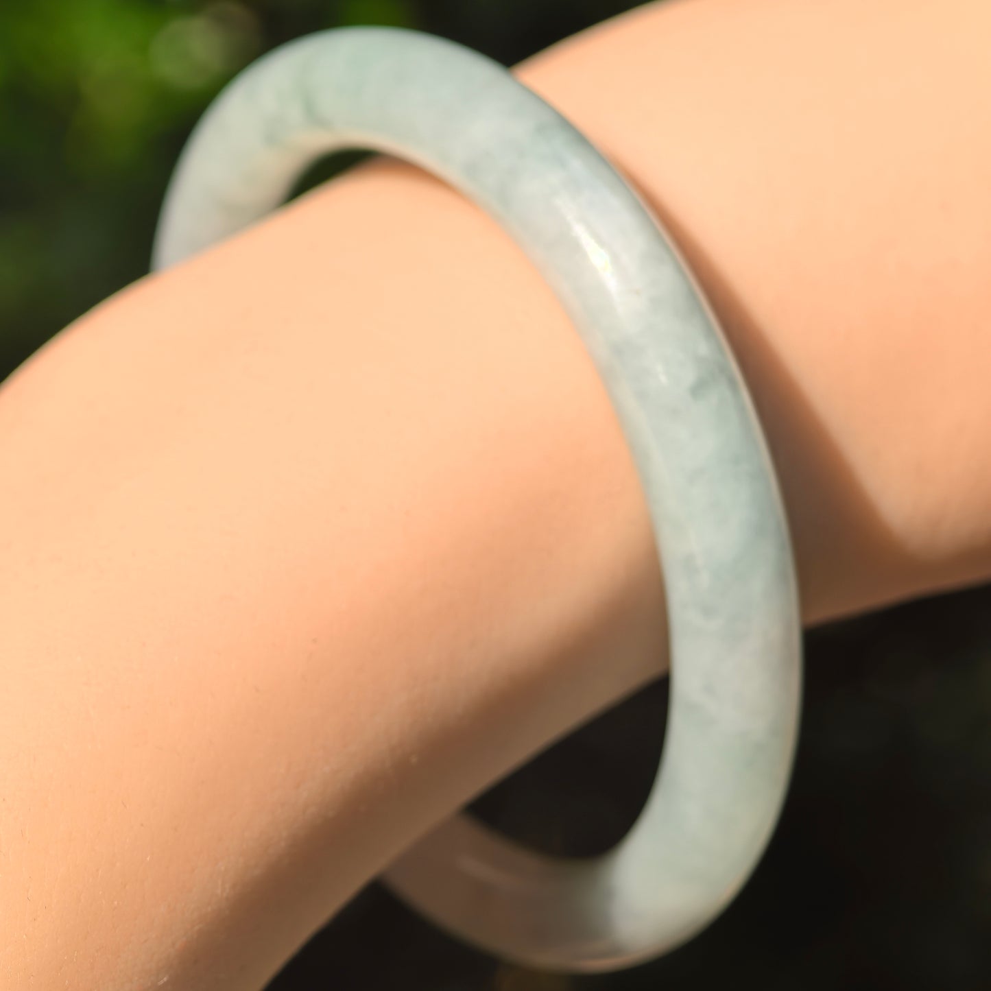 Natural Grade-A Jadeite Glutinous Pale Green Slim Round Bangle · Burmese Jade 53mm