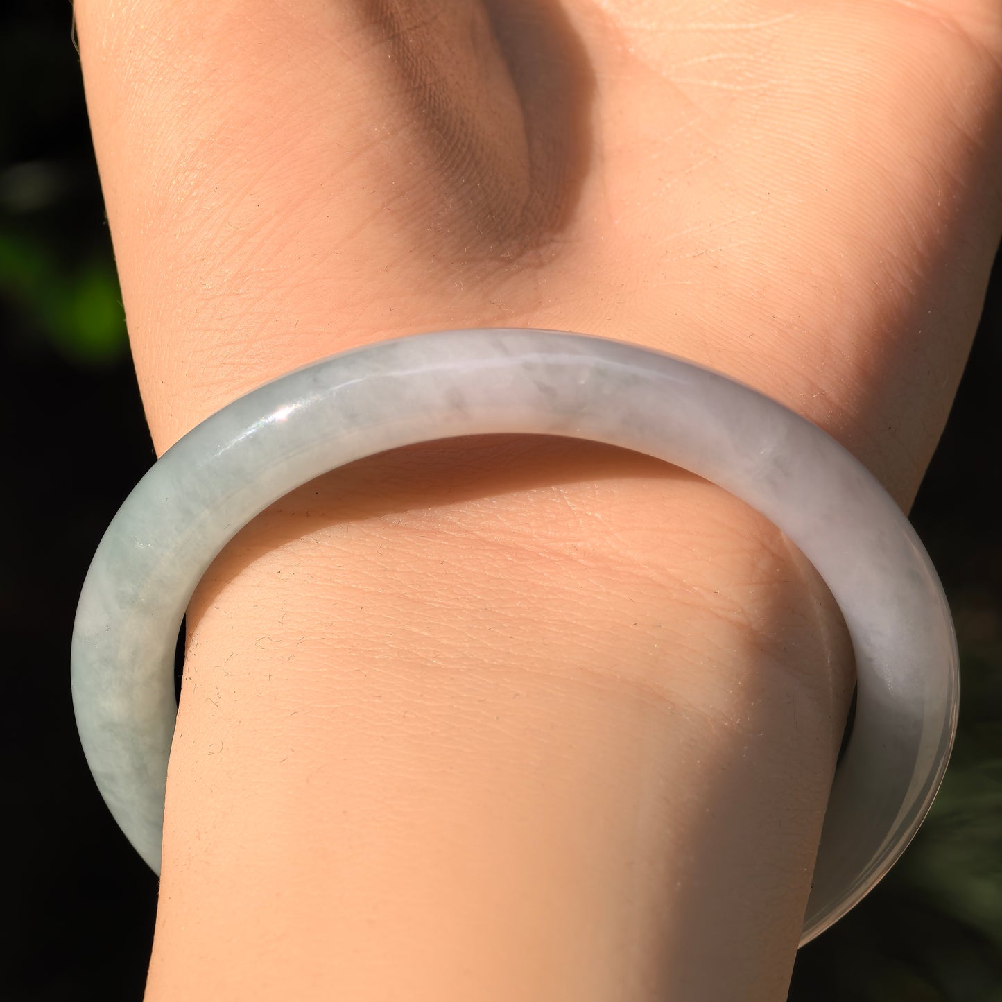 Natural Grade-A Jadeite Glutinous Pale Green Slim Round Bangle · Burmese Jade 53mm