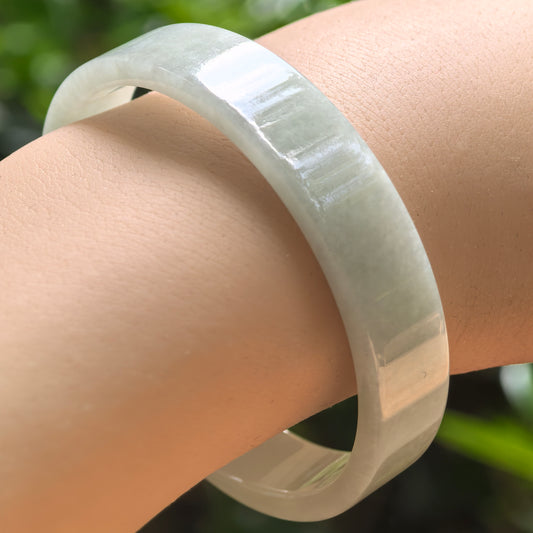 Natural Grade-A Burmese jadeite [color] bangle with NGTC certificate