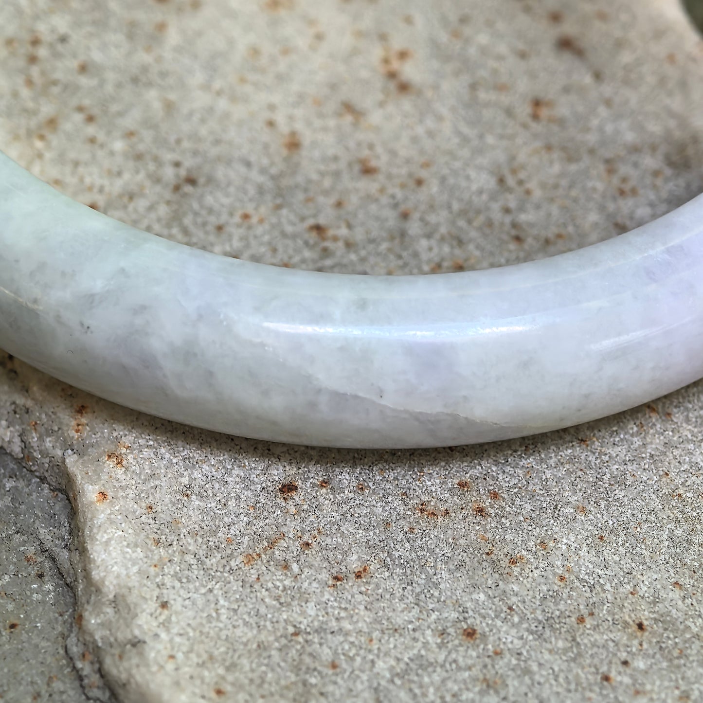 Natural Grade-A Jadeite D-Shape Bangle – Soft Lavender Bean-Glutinous Burmese Jade 59mm