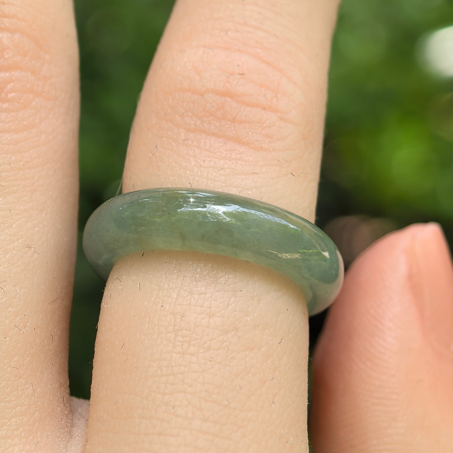 Natural Grade-A Jadeite Glutinous Icy Light Green Ring Band · Burmese Jade US5.5
