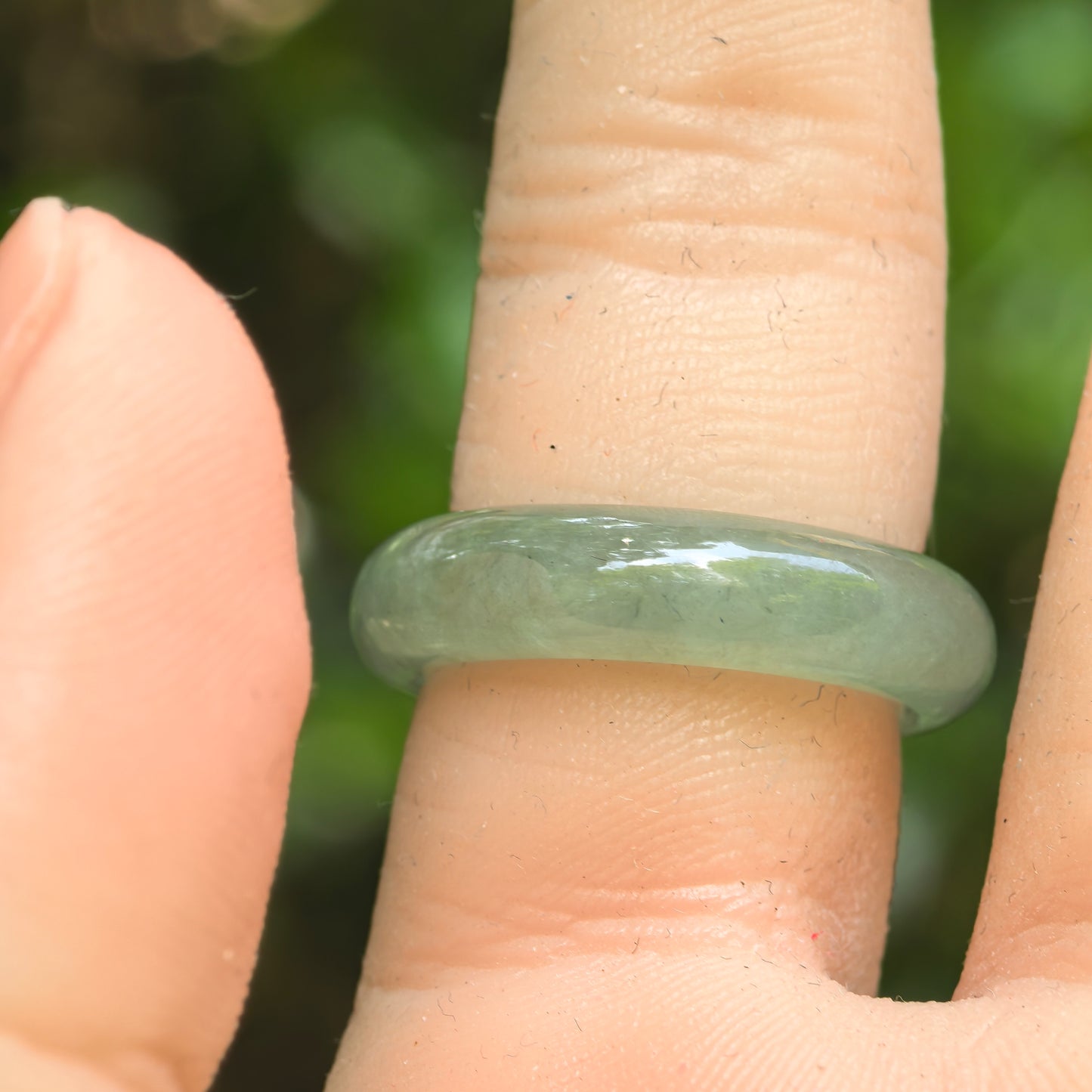 Natural Grade-A Jadeite Glutinous Icy Light Green Ring Band · Burmese Jade US5.5