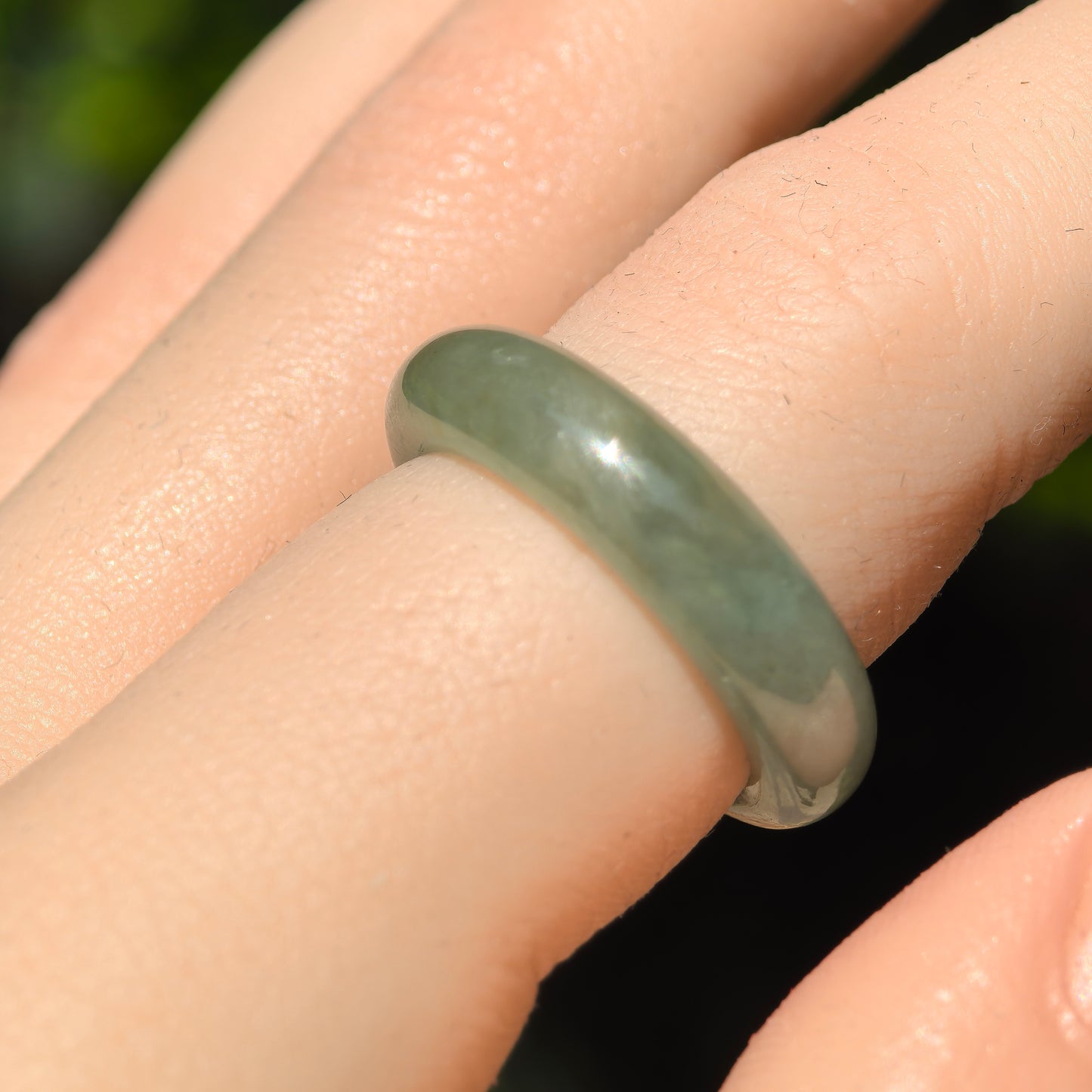Natural Grade-A Jadeite Glutinous Icy Light Green Ring Band · Burmese Jade US5.5