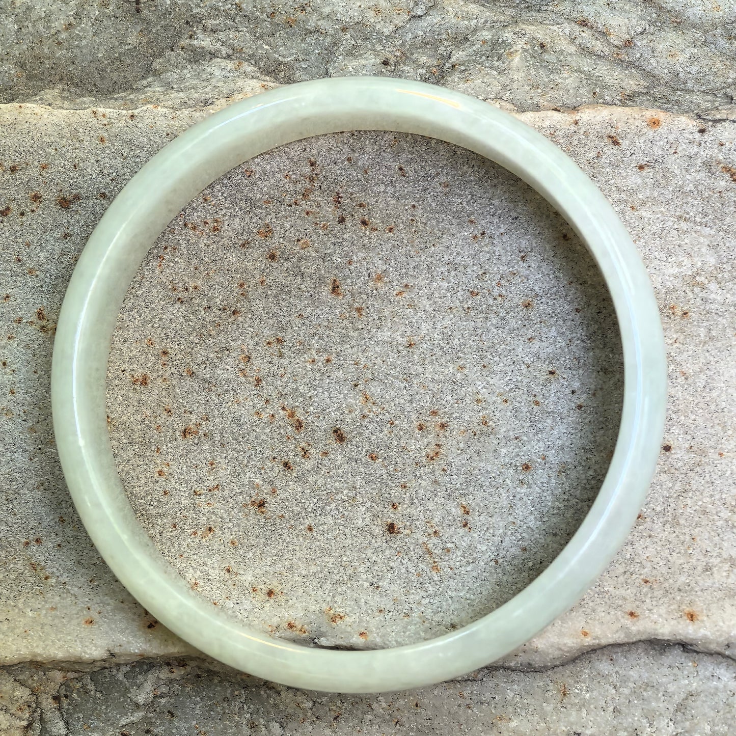 Natural Grade-A Jadeite Glutinous Pale Green Thin Square Bangle · Burmese Jade 52mm