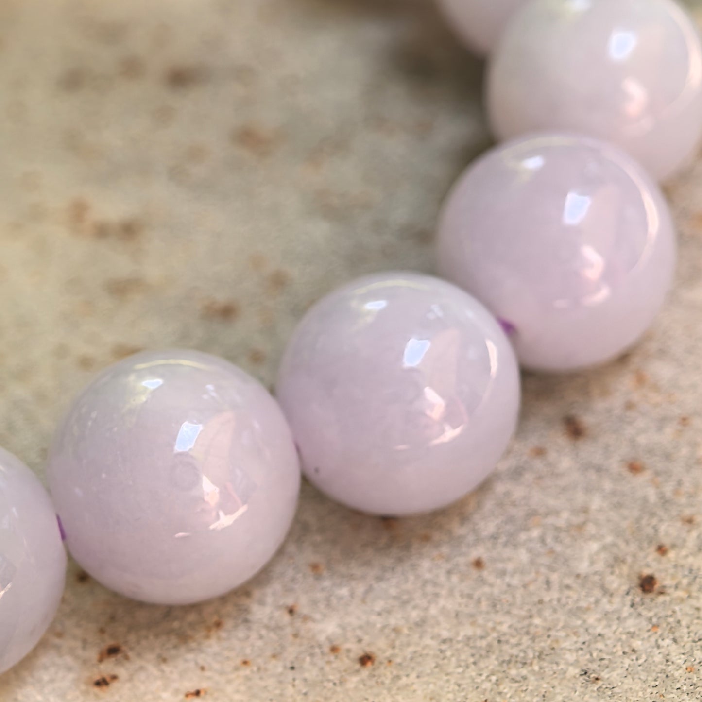Natural Grade-A Jadeite Glutinous Pale Lavender Bead Bracelet · Burmese Jade 12mm