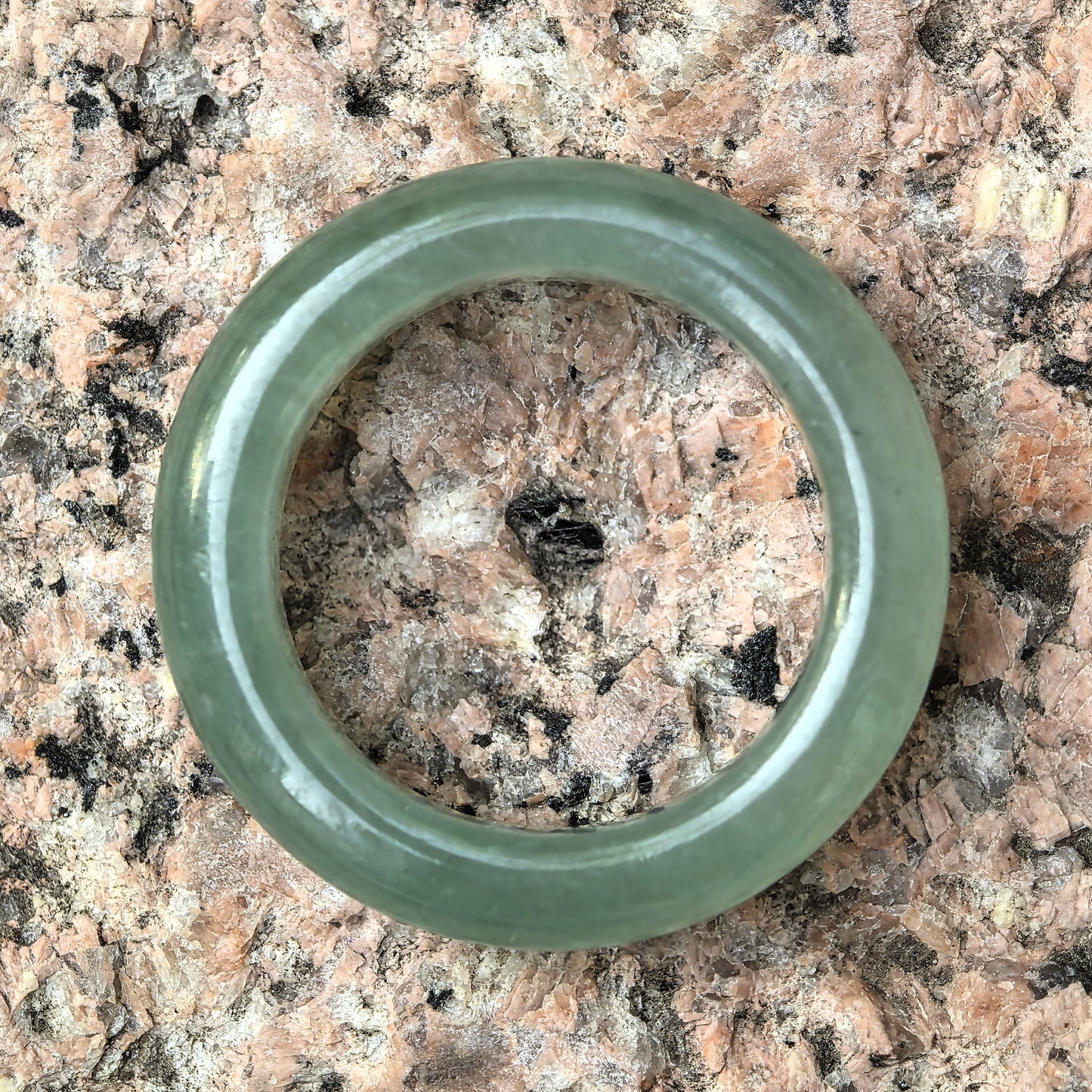 Natural Grade-A Jadeite Glutinous Icy Light Green Ring Band · Burmese Jade US5.5