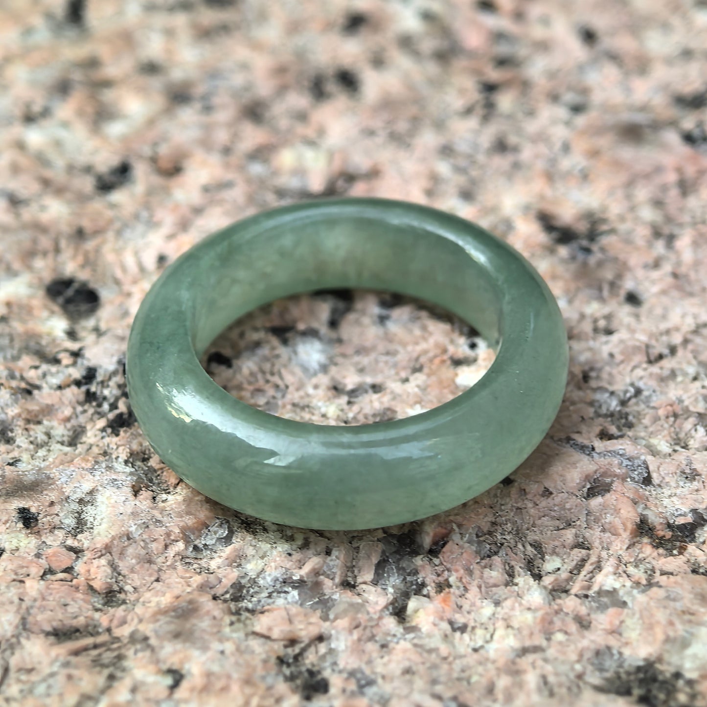 Natural Grade-A Jadeite Glutinous Icy Light Green Ring Band · Burmese Jade US5.5