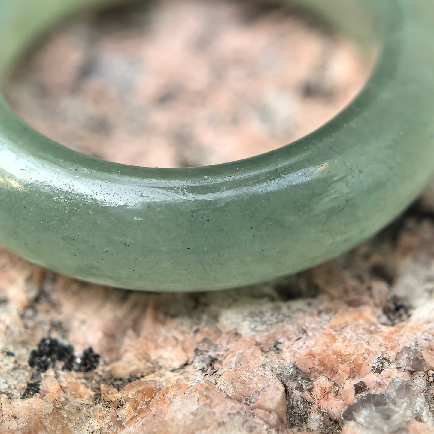 Natural Grade-A Jadeite Glutinous Icy Light Green Ring Band · Burmese Jade US5.5