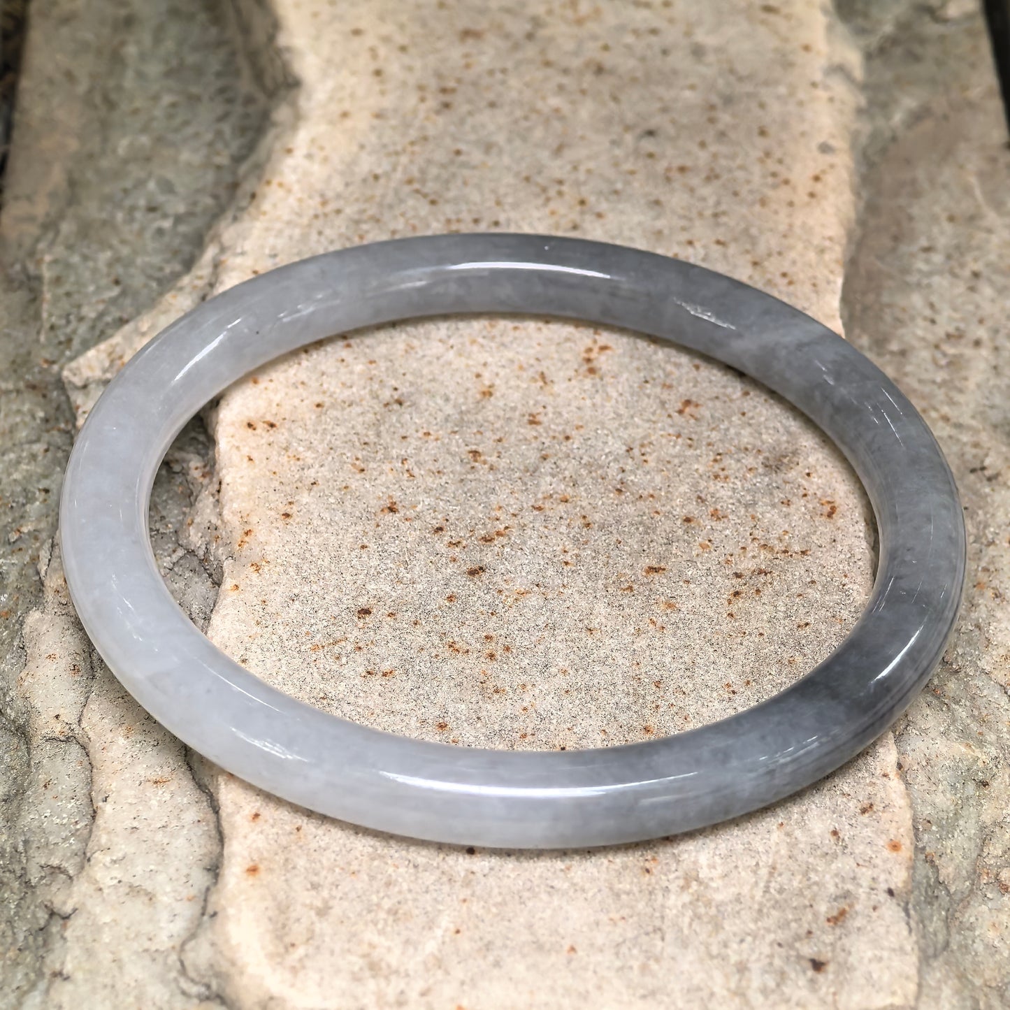 Natural Grade-A Jadeite Glutinous Icy Grey Black Slim Round Bangle · Burmese Jade 61mm