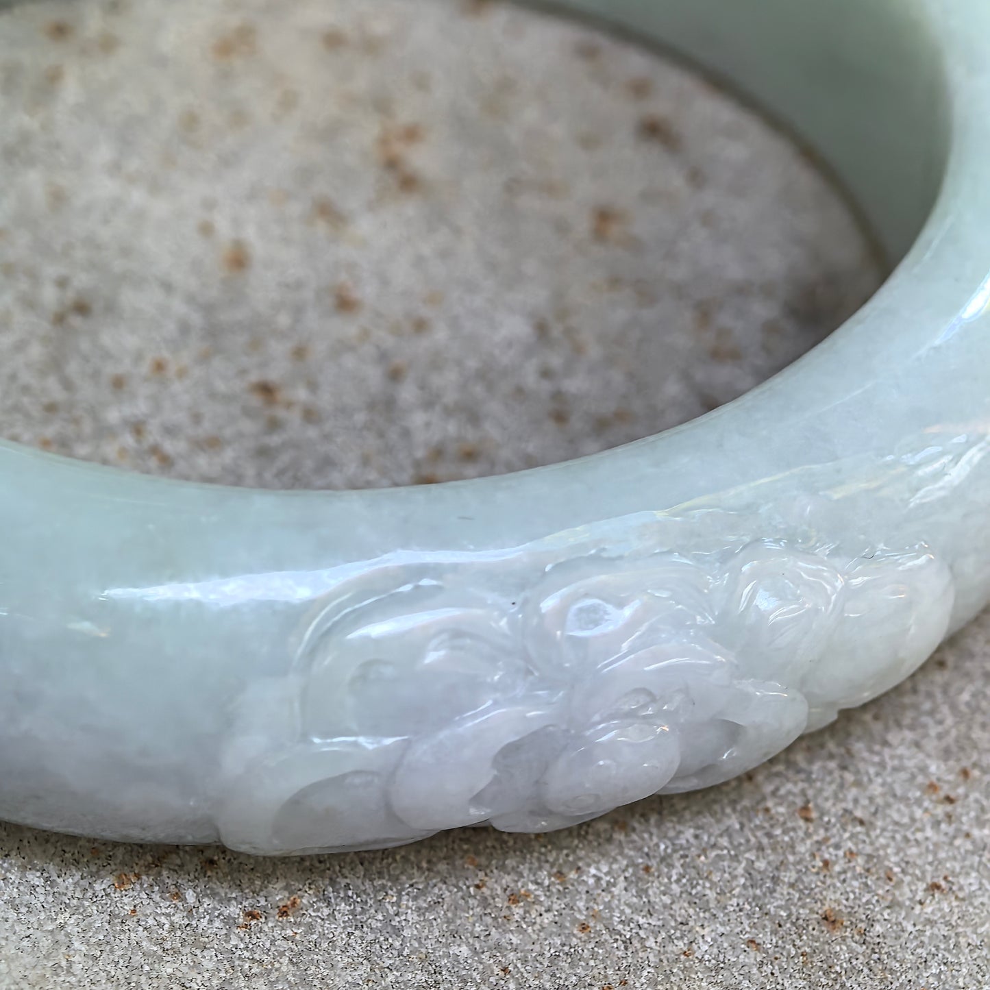 Natural Grade-A Glutinous Jadeite Carved Lotus Oval Bangle · Burmese Jade 53mm