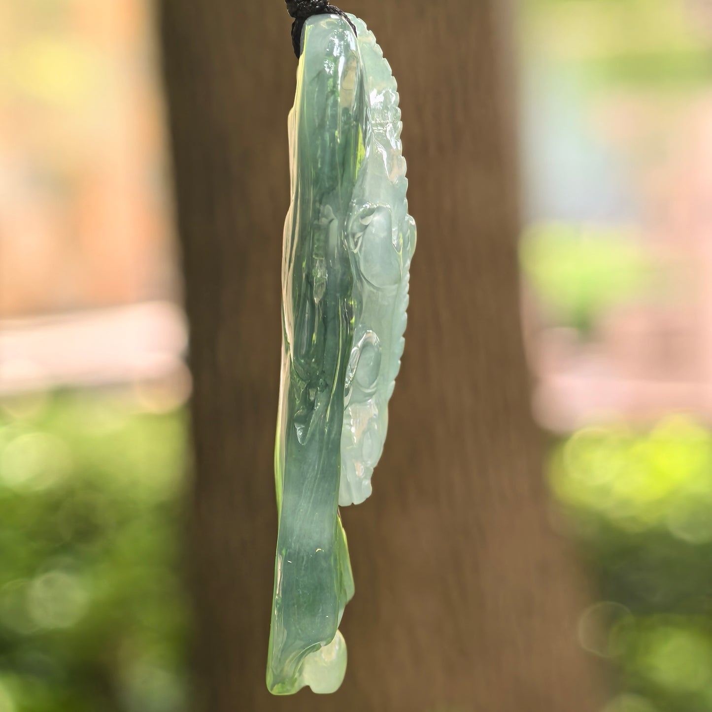 Natural Grade-A Icy Glutinous Oil Green Chi-dragon Jadeite Pendant · Burmese Jade