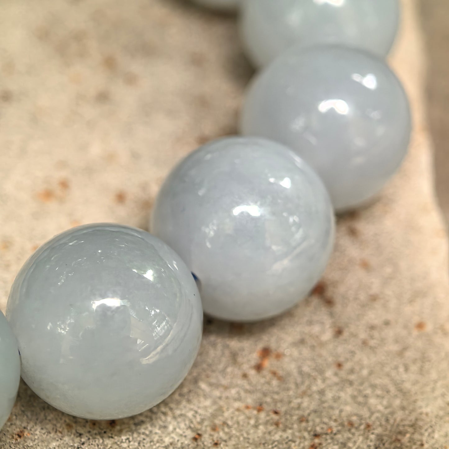 Natural Grade-A Fine Glutinous Blue-Lavender Round Bead Jadeite Bracelet · Burmese Jade 12.5mm