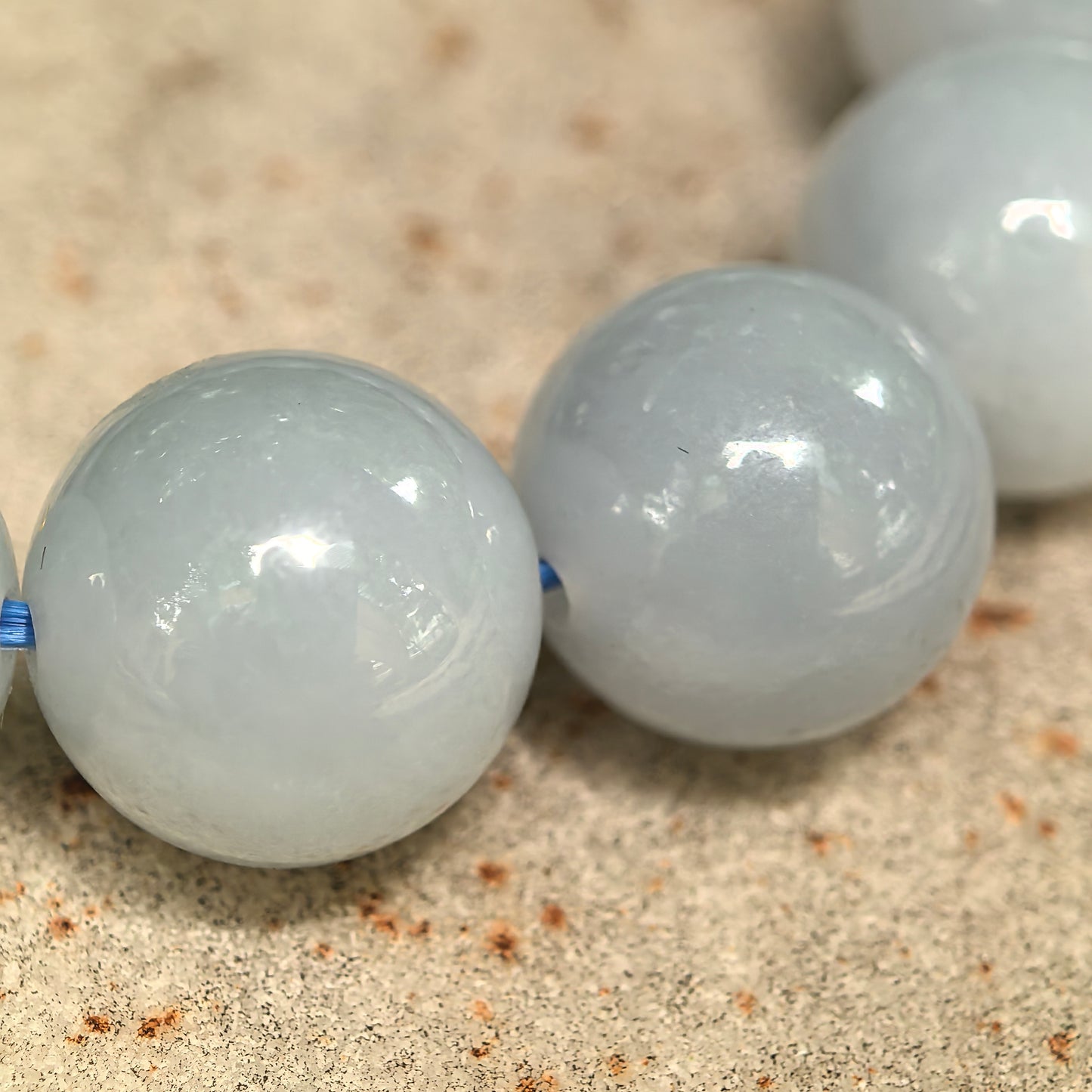 Natural Grade-A Fine Glutinous Blue-Lavender Round Bead Jadeite Bracelet · Burmese Jade 12.5mm