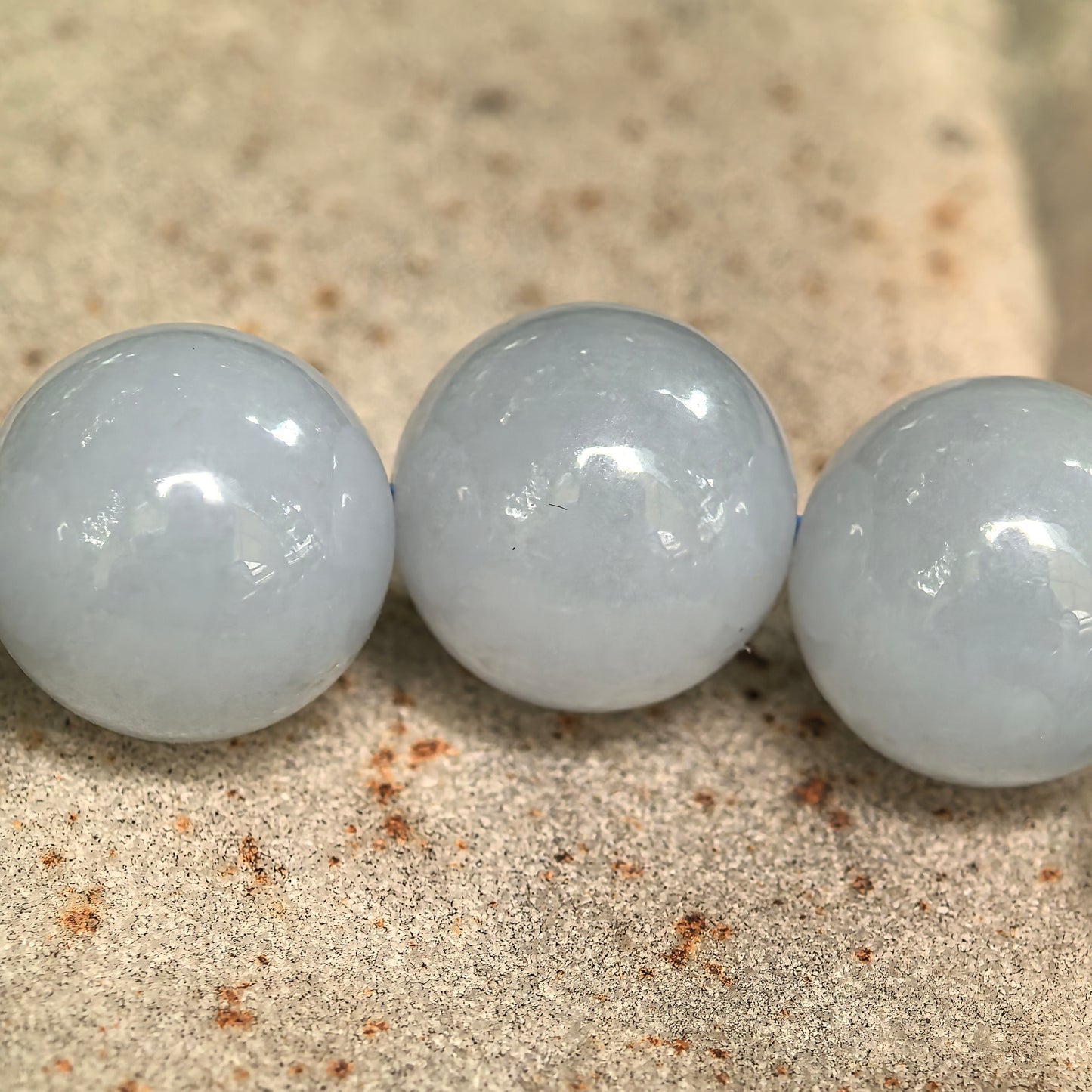 Natural Grade-A Fine Glutinous Blue-Lavender Round Bead Jadeite Bracelet · Burmese Jade 12.5mm