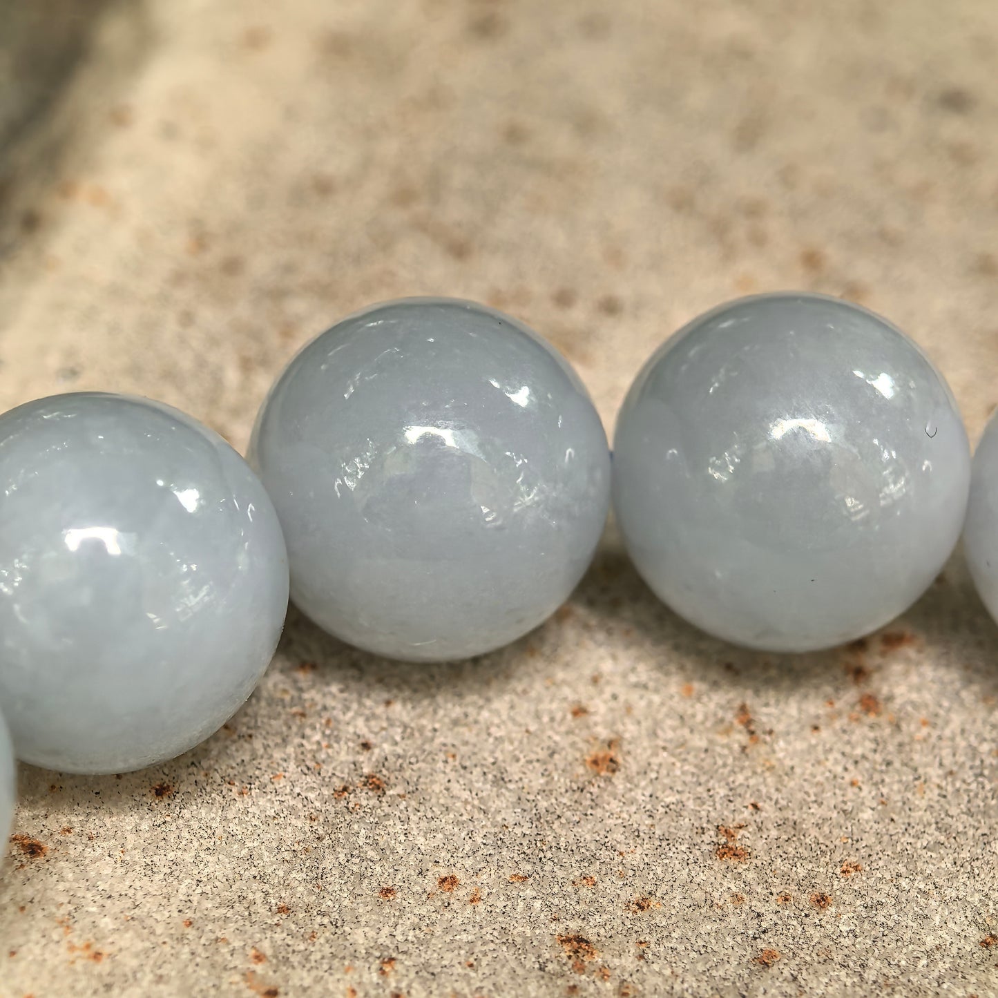 Natural Grade-A Fine Glutinous Blue-Lavender Round Bead Jadeite Bracelet · Burmese Jade 12.5mm