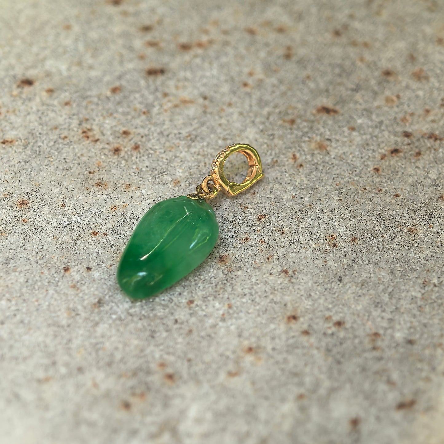 Natural Grade-A Icy Glutinous Vivid Green 18K Gold Bamboo Leaf Jadeite Pendant · Burmese Jade