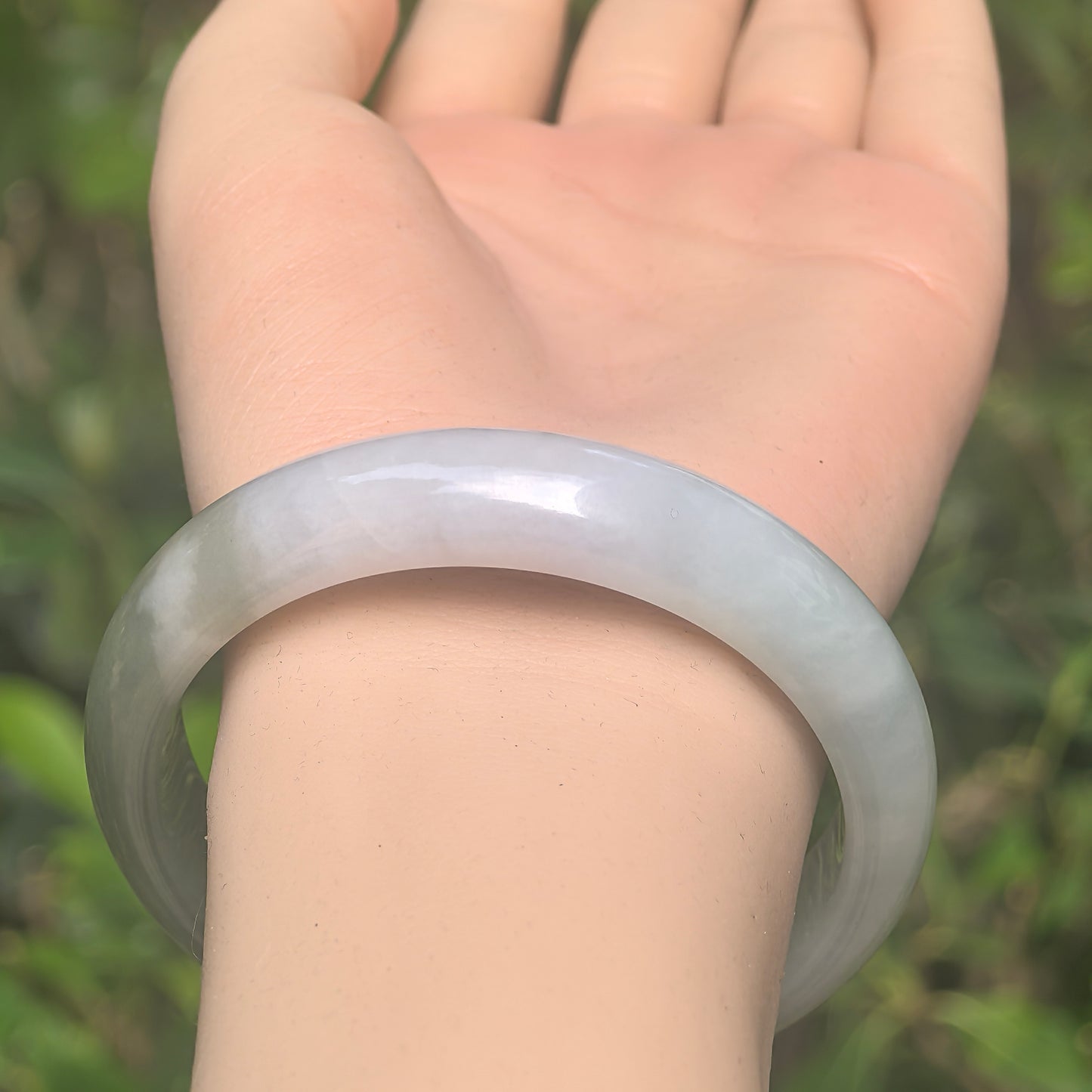Natural Grade-A Glutinous White and Deep Green D-Shape Jadeite Bangle · Burmese Jade 58mm