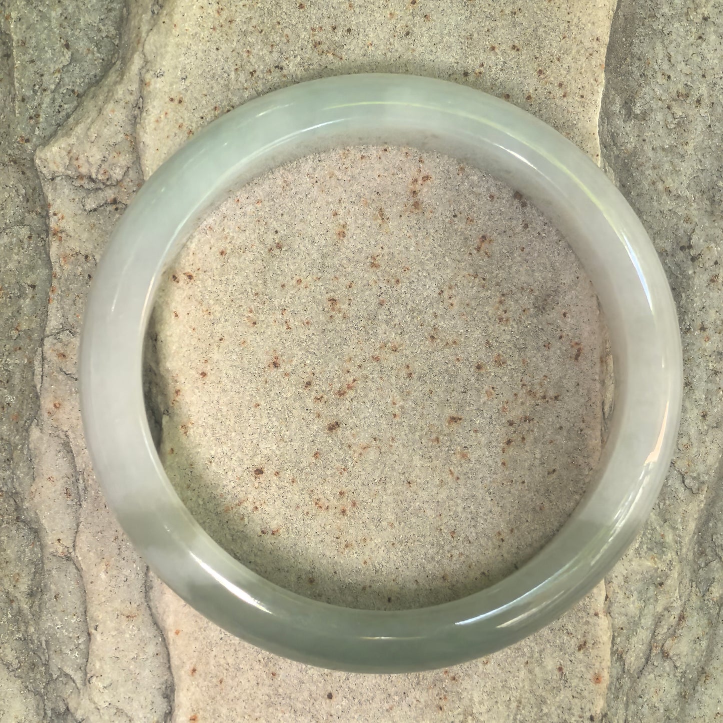 Natural Grade-A Glutinous White and Deep Green D-Shape Jadeite Bangle · Burmese Jade 58mm