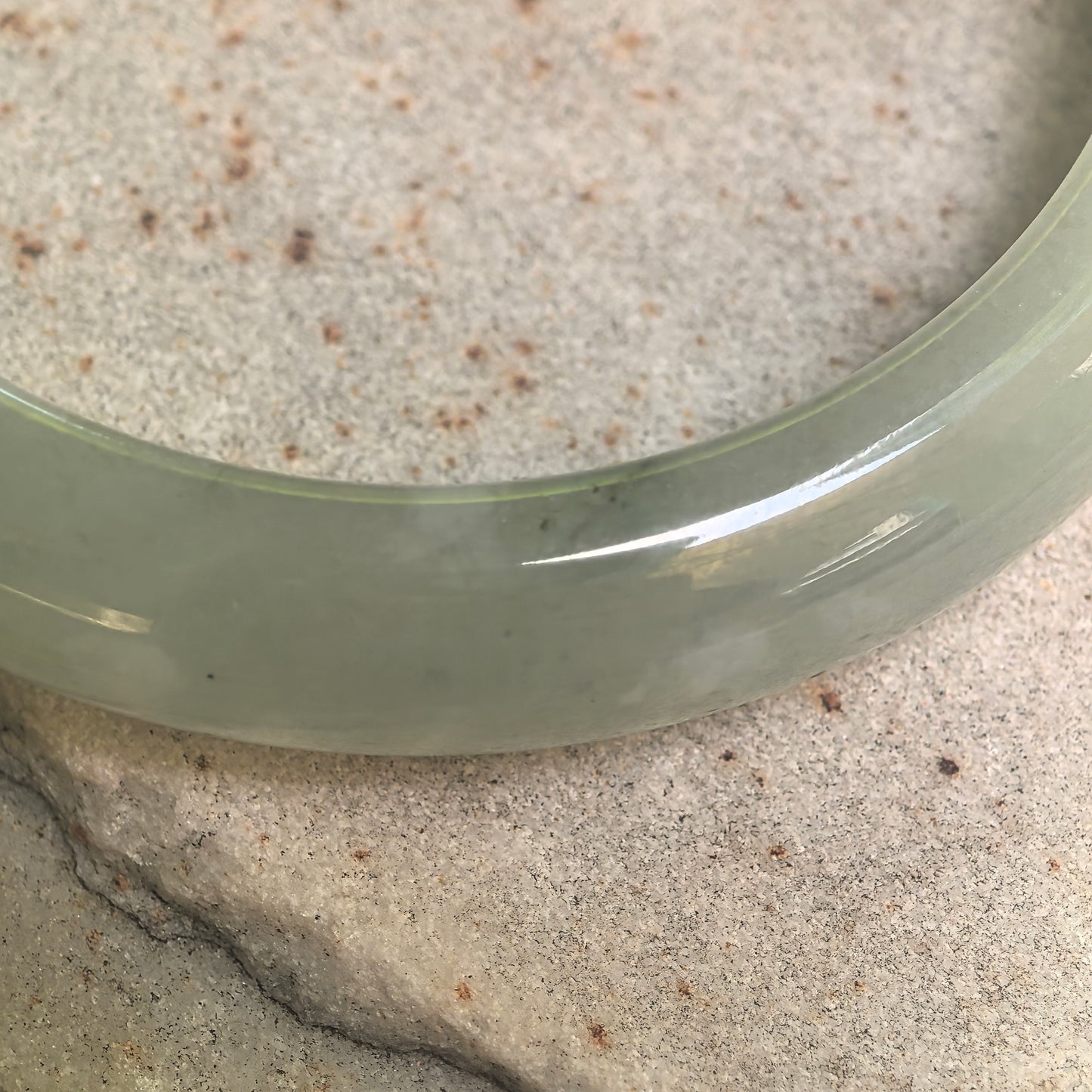 Natural Grade-A Fine Glutinous Light Green D-Shape Jadeite Bangle · Burmese Jade 56mm